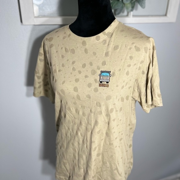 Nike Men’s Small Safari AOP Casual T-Shirt Tan/Brown Regular Fit 100% Cotton NWT - Picture 4 of 7